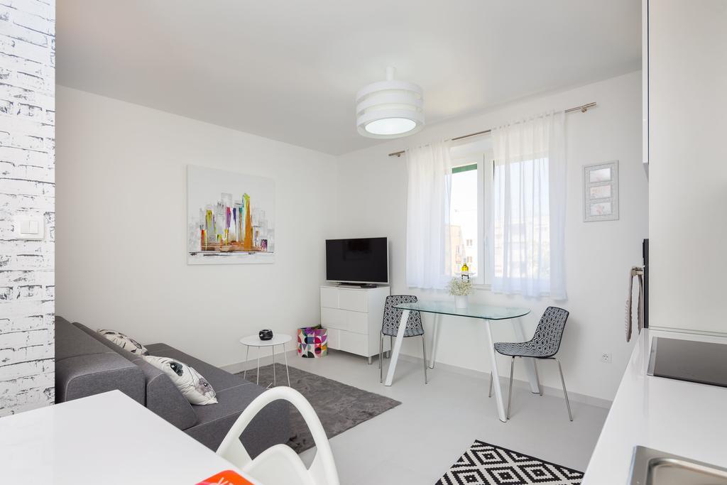 Old City Luxury Apartment Iris Split Bagian luar foto